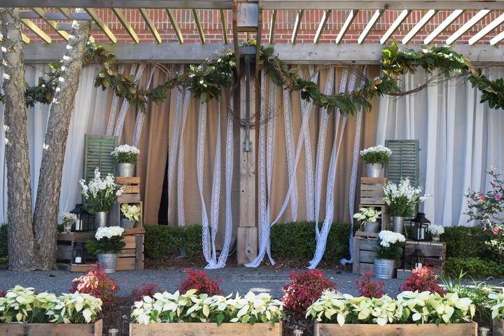 Wedding Reception in the Garden Pavilion at DoubleTree Suites by Hilton Charlotte SouthPark