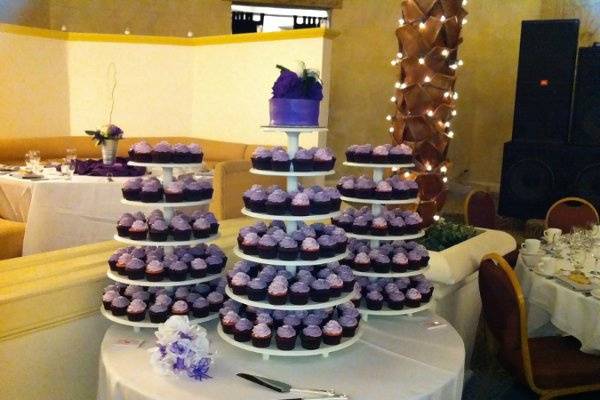 Wedding - 200 cupcakes with 6