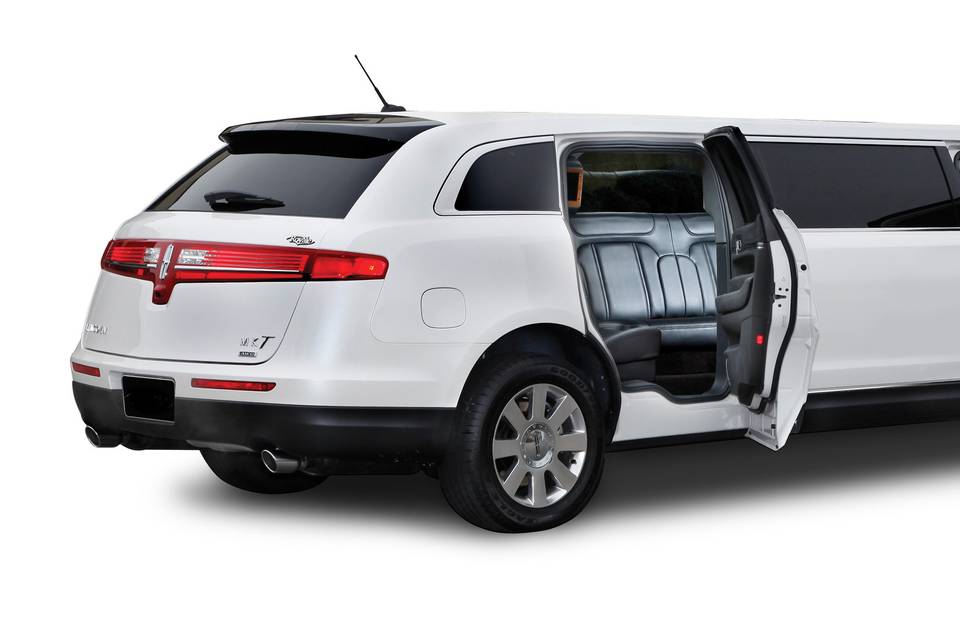 8-passenger Lincoln MKT features an additional rear door on the passenger side.