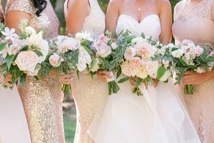 Lush bouquets with greenery