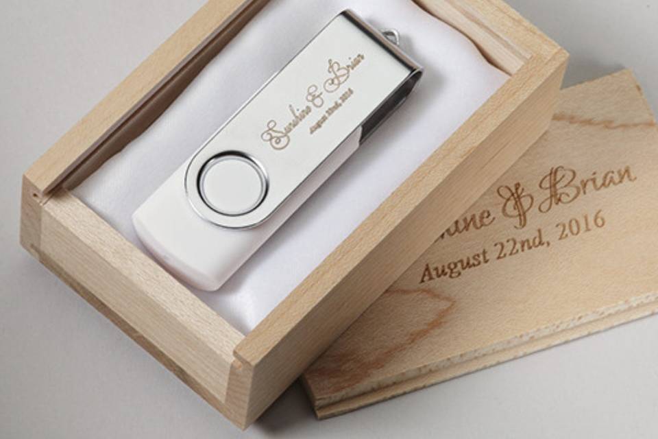 Qualitas Wedding Flash Drives