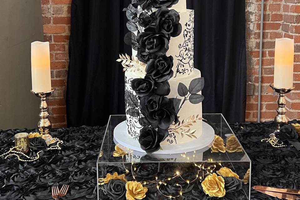 Black rose cake