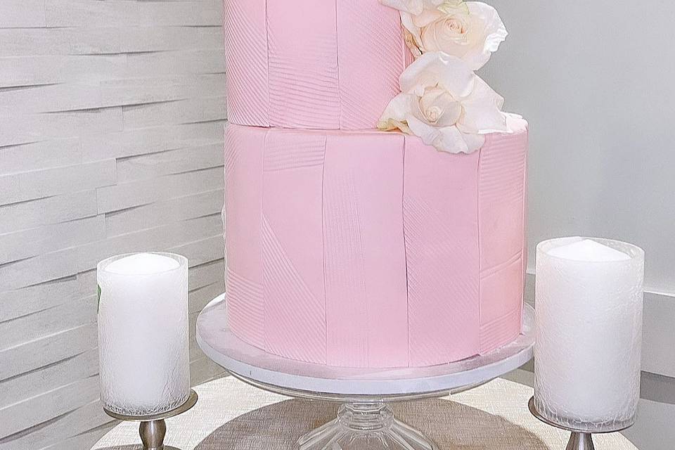 Pink & White cake