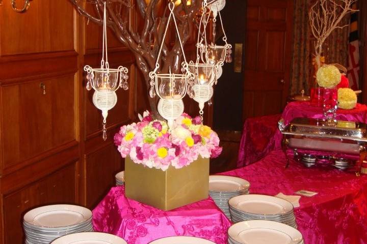 Fun Express - Hot Pink Acrylic Gems (25pc) for Wedding - Party Decor -  General Decor - Misc General Decor - Wedding - 25 Pieces