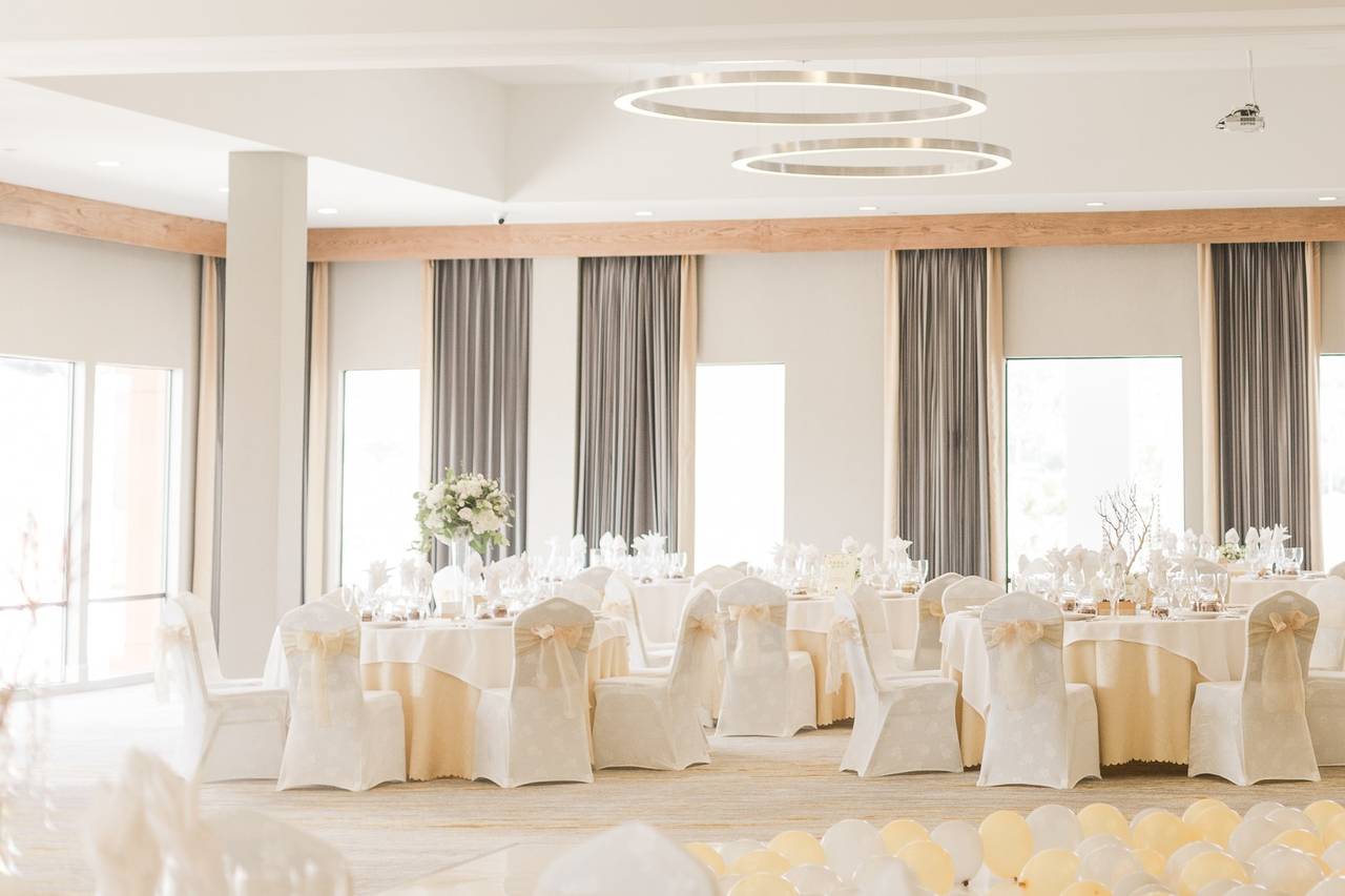 DoubleTree by Hilton Pomona - Hotel Weddings - Pomona, CA - WeddingWire