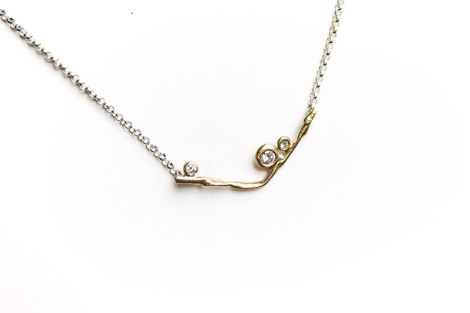 Dainty diamond necklace