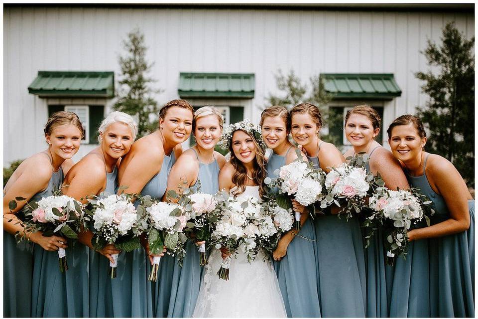 Bride, bridesmaids, and bouquets| Sarah Mosher Photography