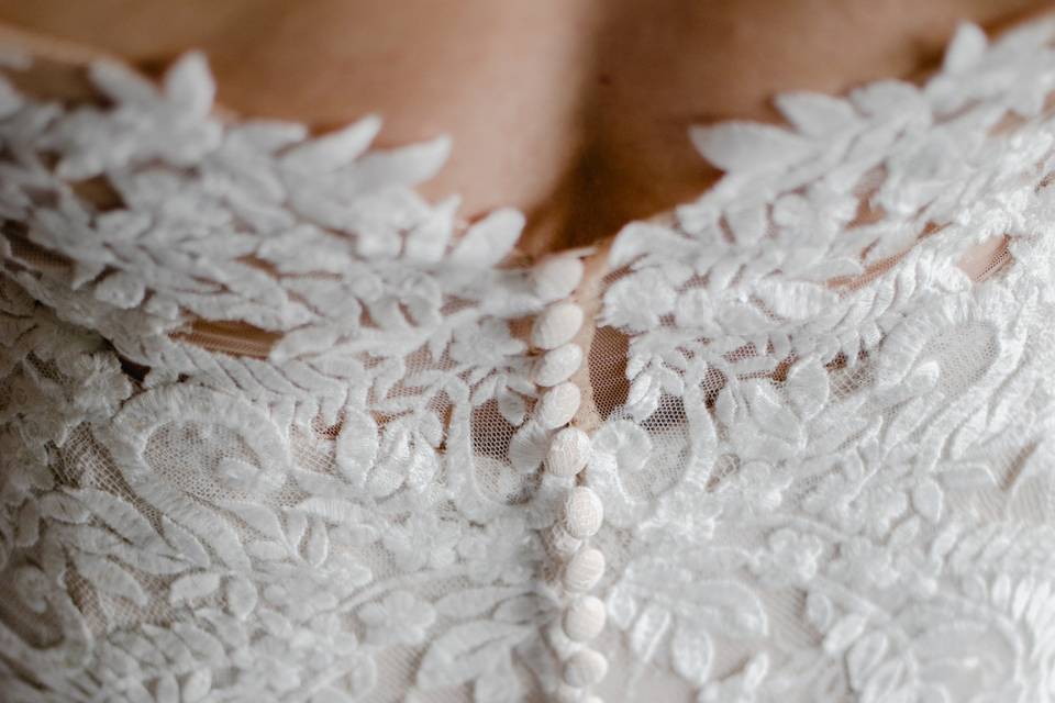 Details of the dress