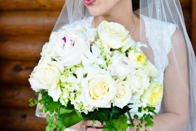 The
bride holding her bouquet