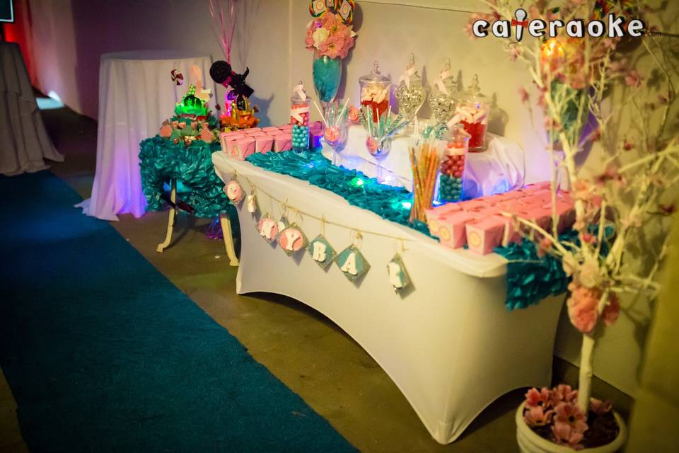 Our fabulous Candy Table!