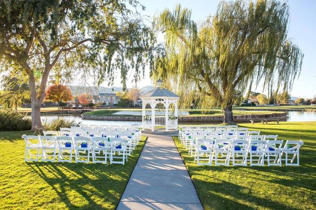 Outdoor wedding venue
