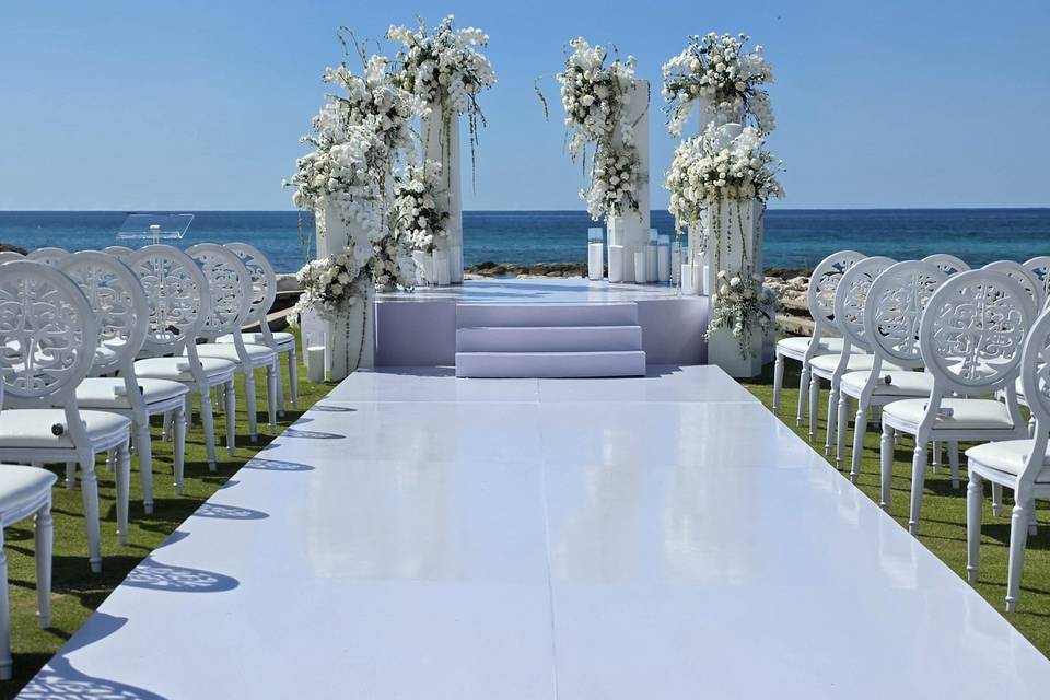 Take me to the altar!