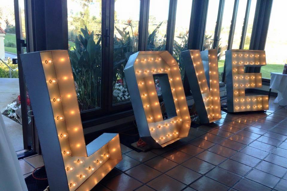 4-foot tall letters that will light up any special occasion!
Visit us at www.boxofcheese.com for more information on how to rent our 