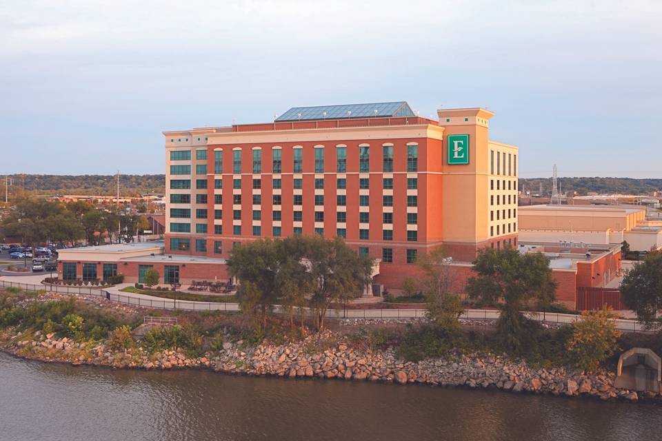 Embassy Suites - East Peoria