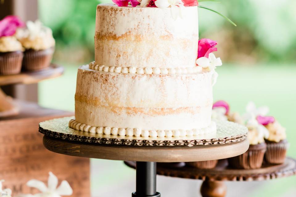 Tropical wedding cake
