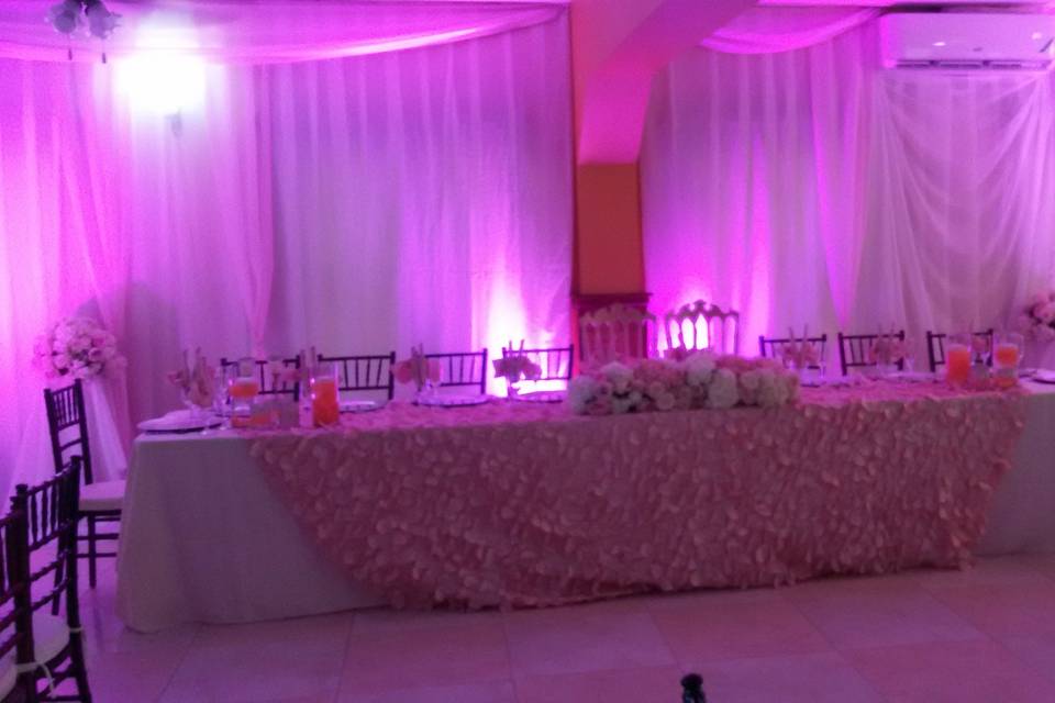 Head table