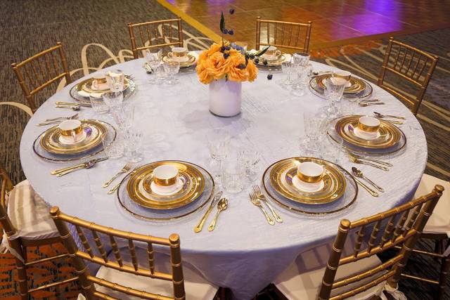 Table set-up with centerpiece
