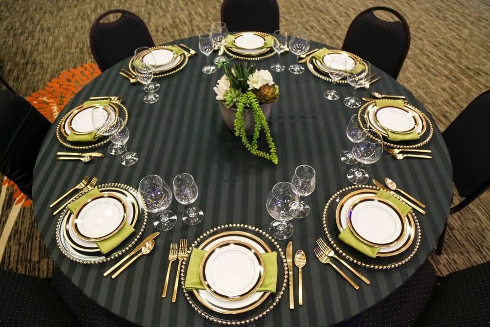 Table set-up with centerpiece