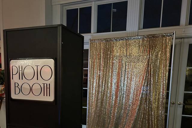 Pawty Photobooth Rentals