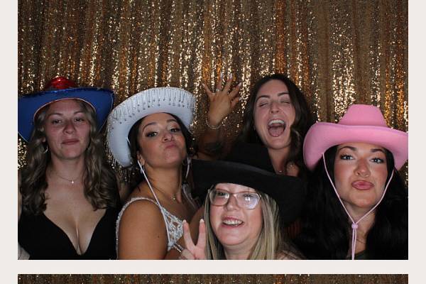 Pawty Photo Booth Rentals 211