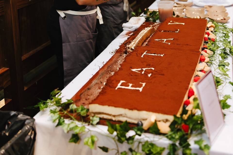 Large Tiramisu