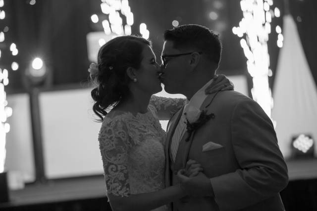Kiss & Sparklers
