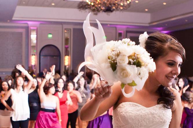 Bouquet toss