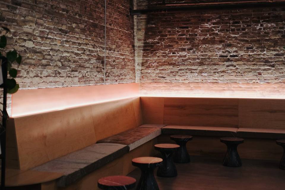 Cocktail Lounge
