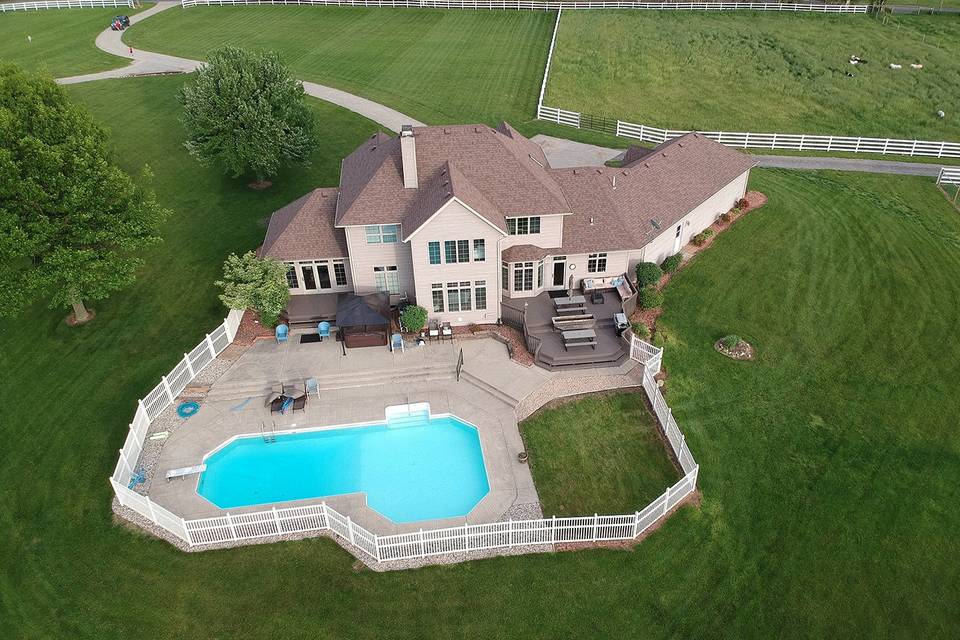 Meadow Brook Barn