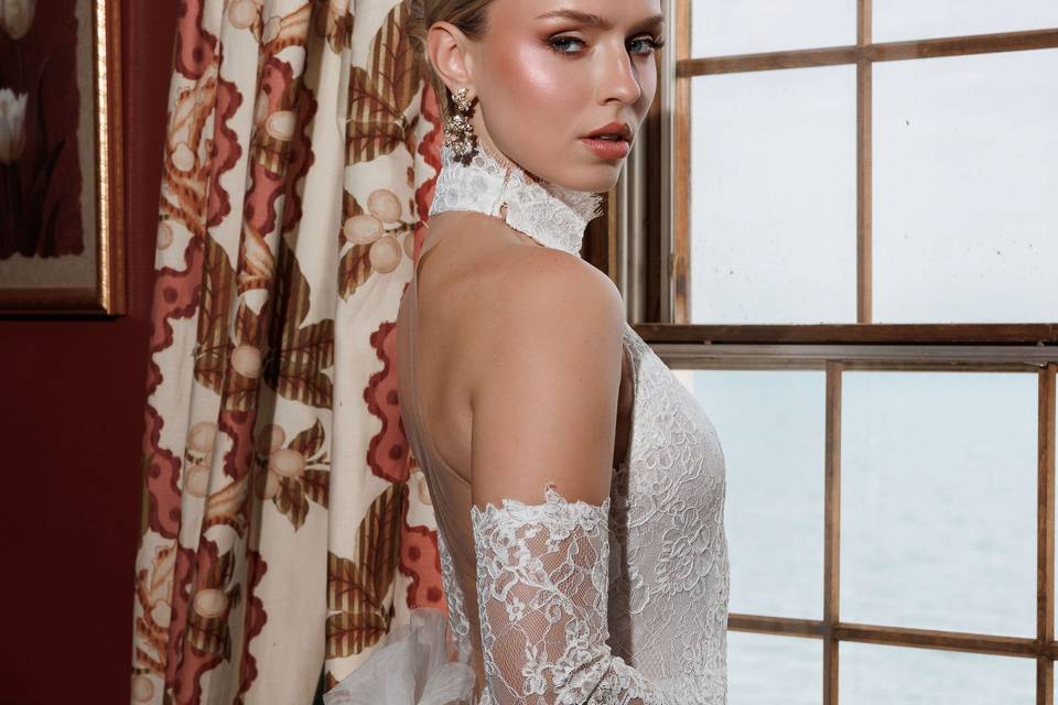Emma reception look