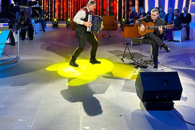 LIVE TV 2000  Piazzolla