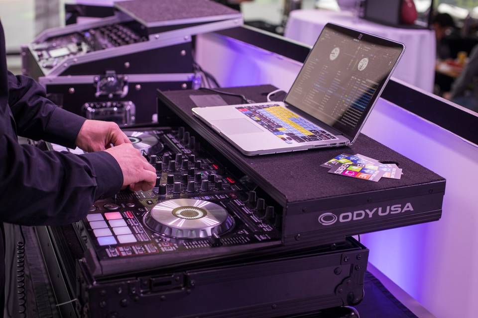 DJ Joe K Mixing