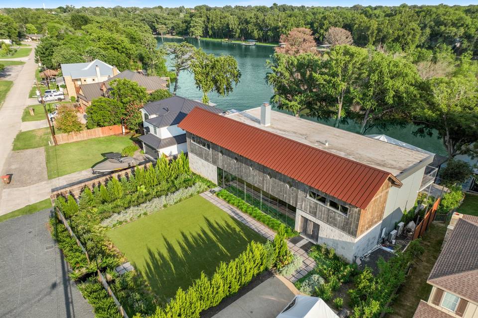 Courtyard & Venue
