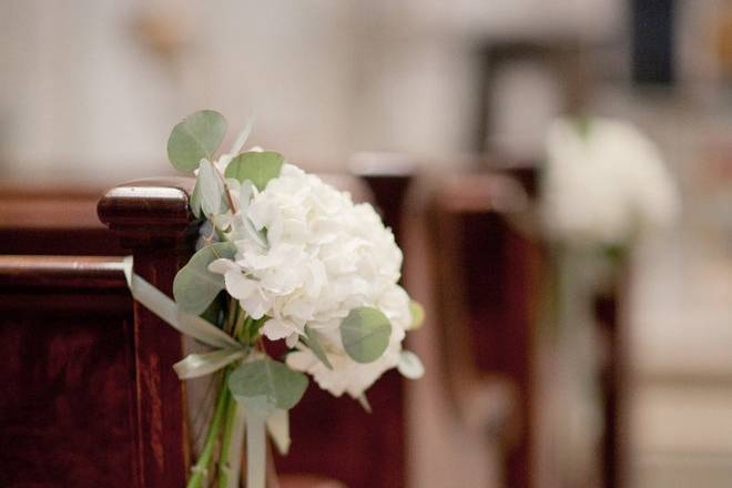 Hydrangea pew marker