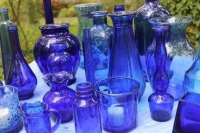 cobalt blue glassware, vases for your table centerpieces