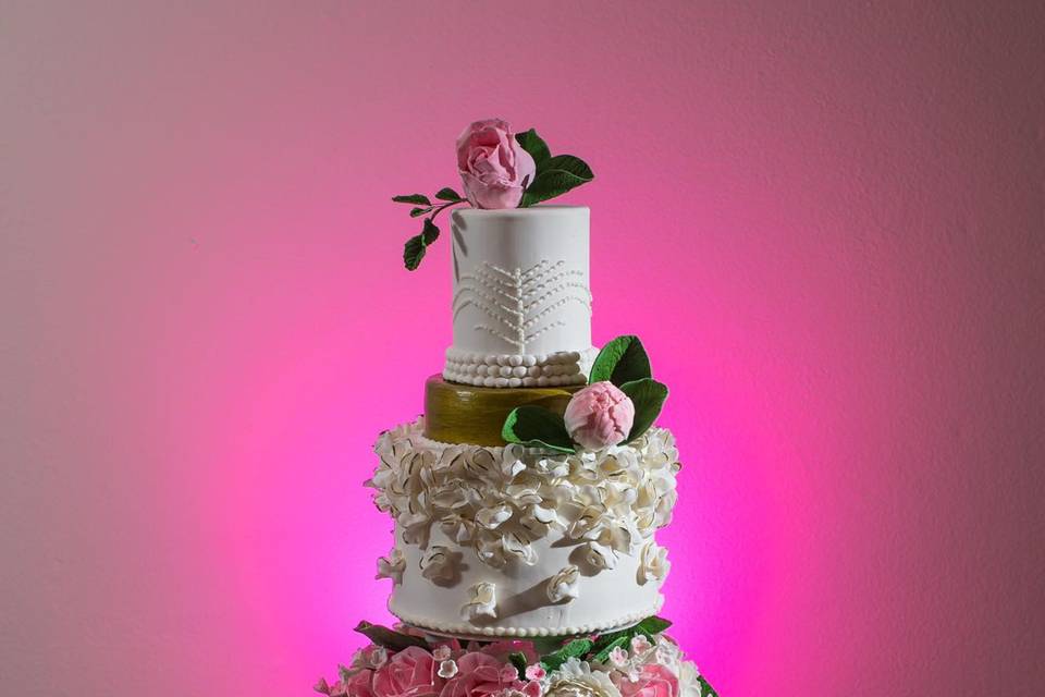 Blush & gold wedding cake
