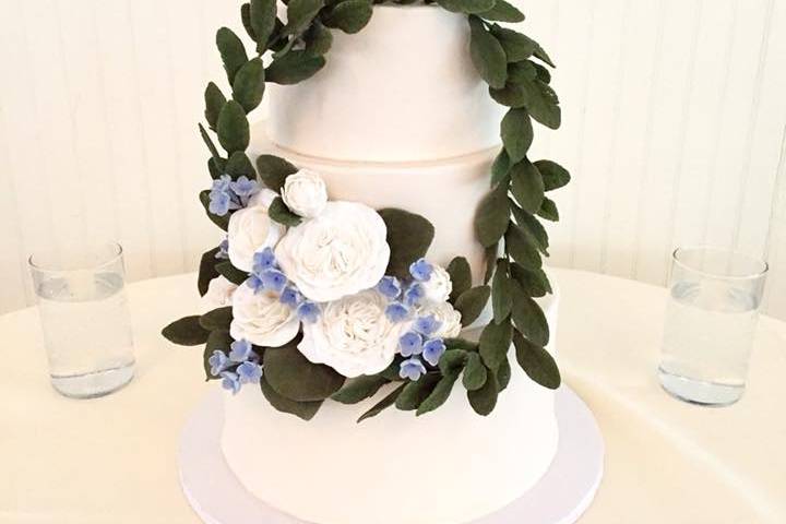 Wreath wedding cake