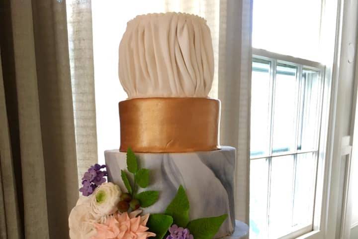 Marble and gold wedding cake