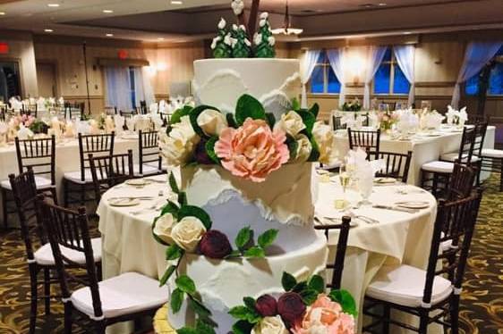 Winter ski wedding cake