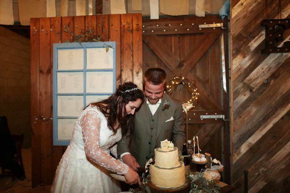 Winter Barn Wedding