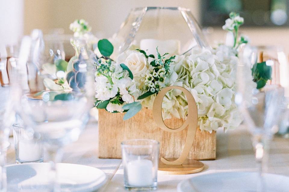 Floral centerpiece design