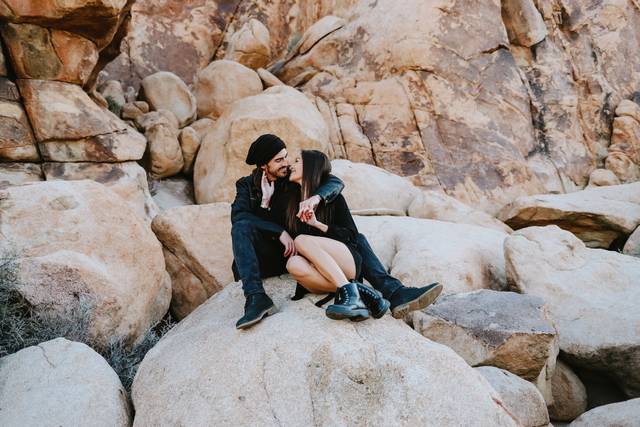 Joshua tree engagement session