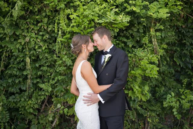 Bride & groom portrait