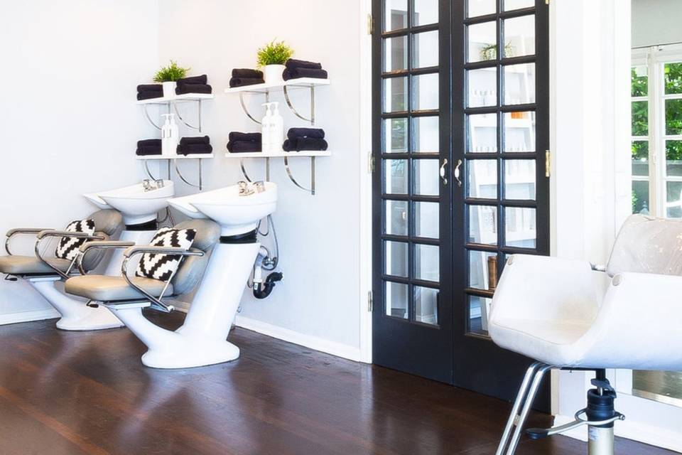 Brambila Salon