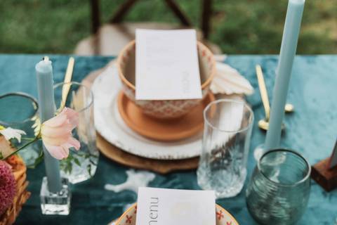 Place setting styled