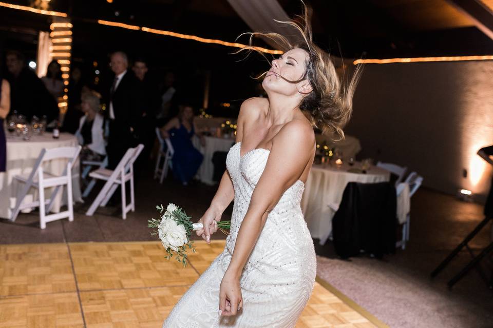 Bouquet toss