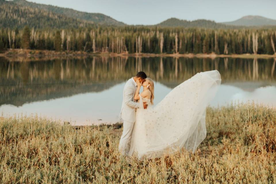 Sparks Lake Elopement