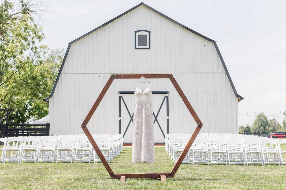 Barn and dress