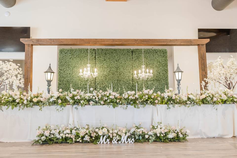 Head table florals