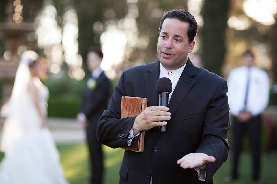 Officiant leading the wedding